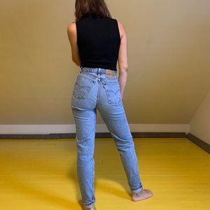 Vintage High Waist Levi's 26 27